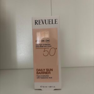 Crema facial con Acido Hyaluronico con protector de 50 Revuele